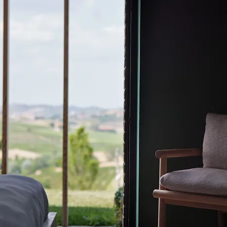 Le Marne Relais - Small Luxury Of The World 5*